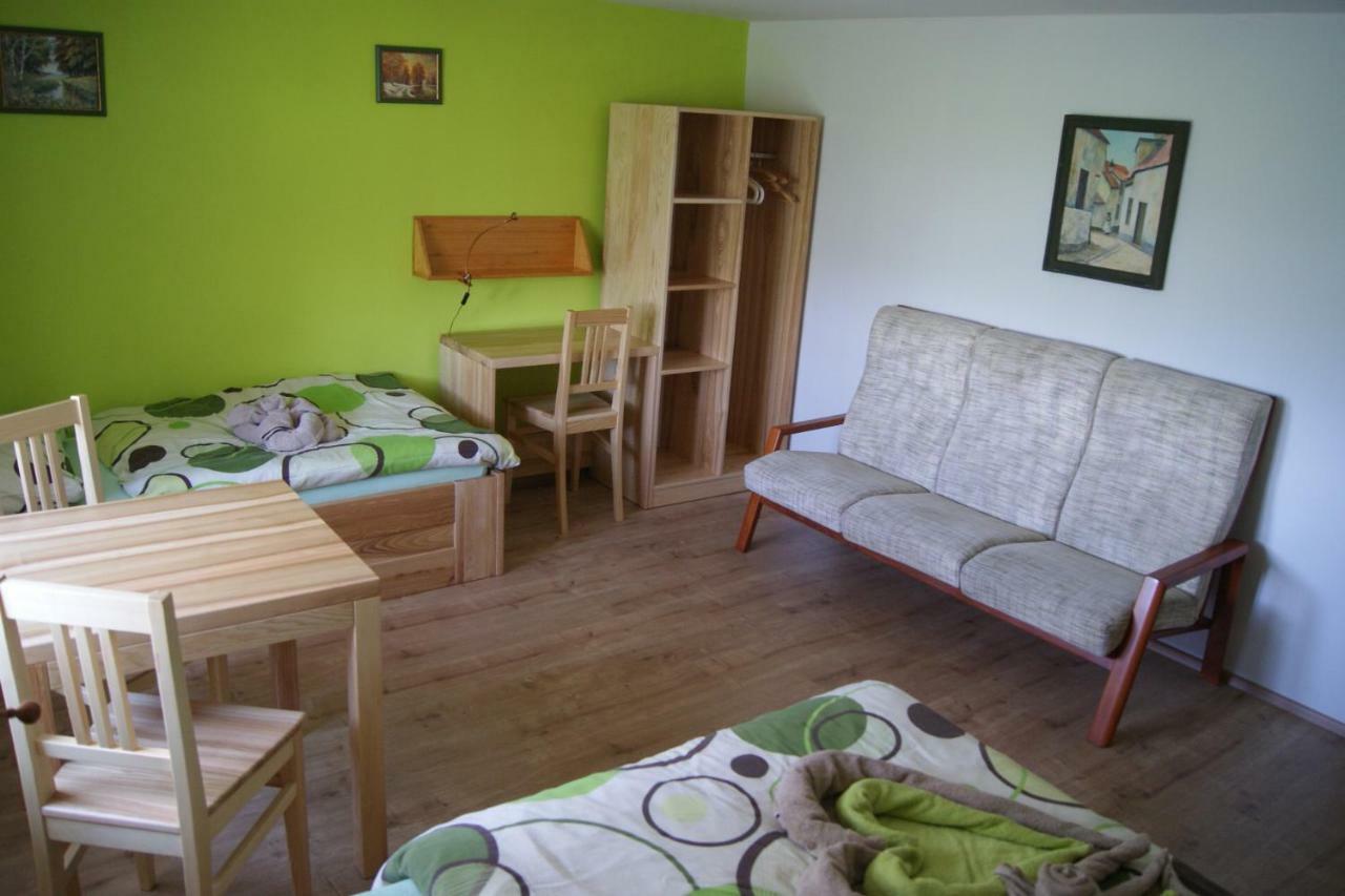Hotel Kacenka กราลิกี ภายนอก รูปภาพ